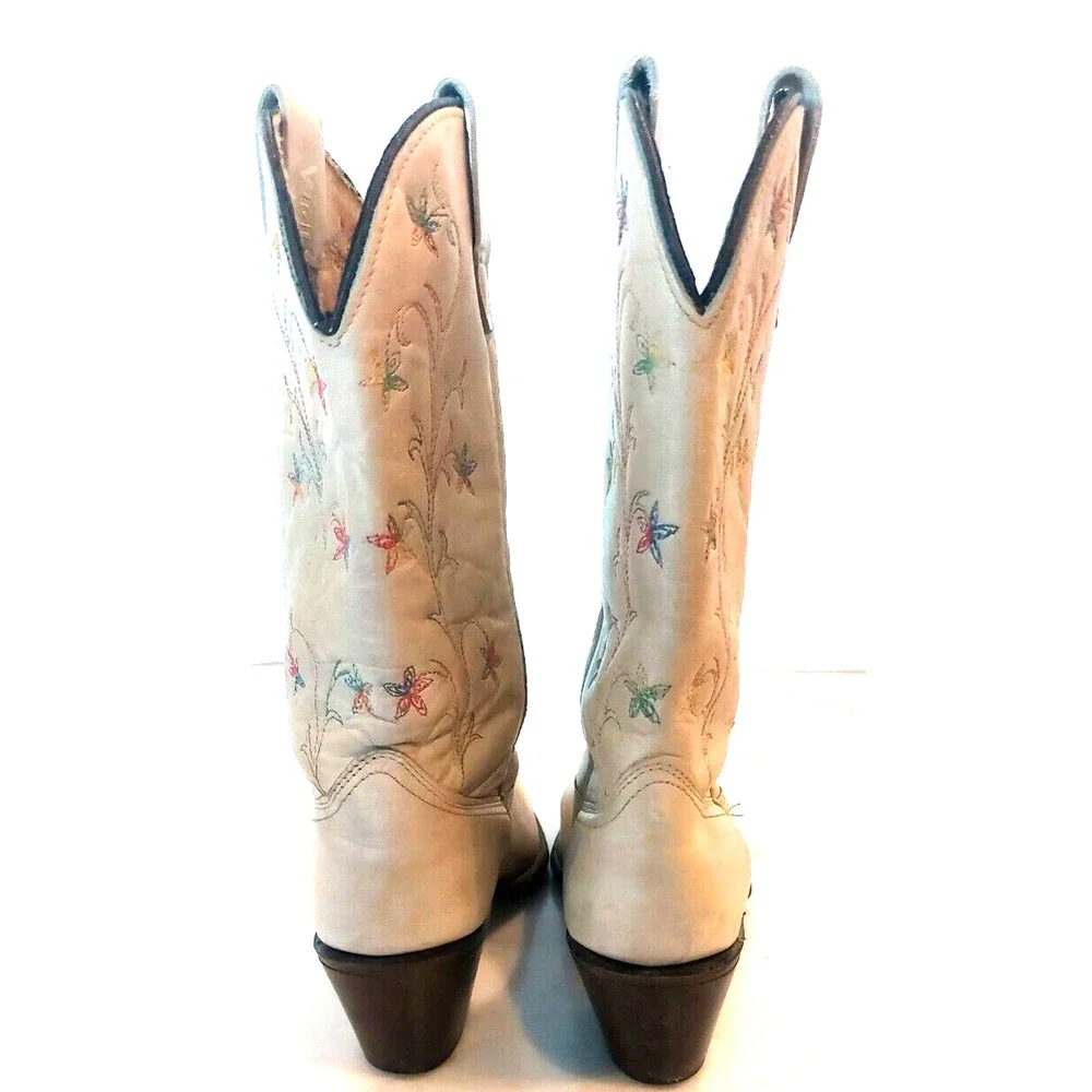 Wrangler Cream Embroidered Heeled Boots - Picture 6 of 11